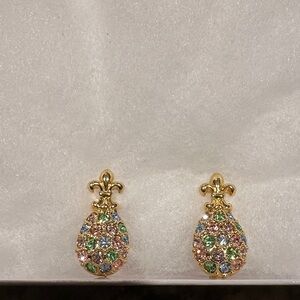 Joan Rivers Gold Multicolor Fleur-de-Lis Pineapple like Clip Earrings
